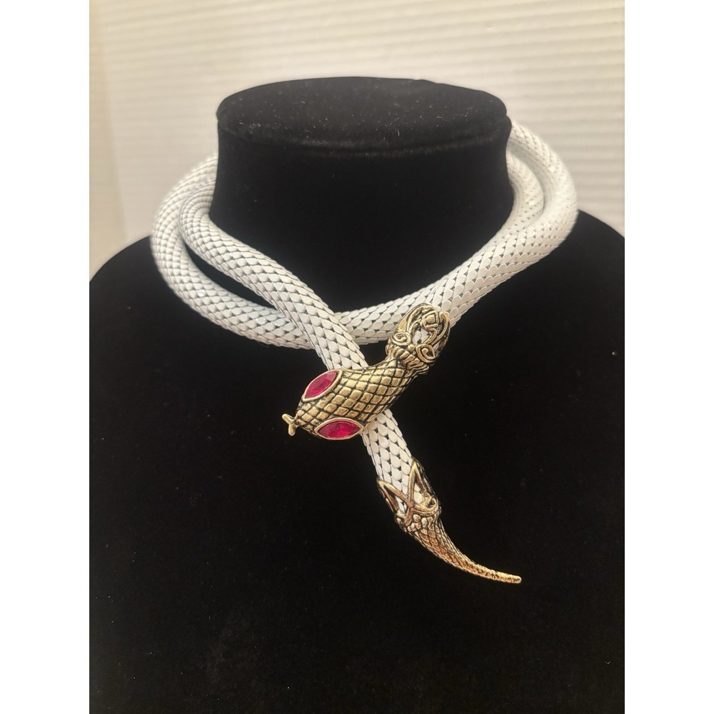 Vintage DL Auld ~Off White Nesh Snake Necklace/belt. Signed "A"